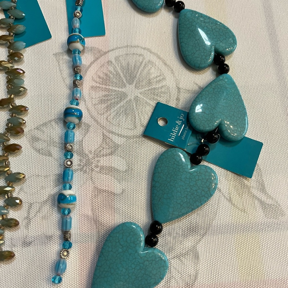 Hildie & Jo Blue beads. - Picture 2 of 12
